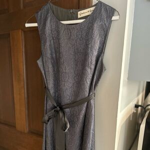 Elegant Gray Sleeveless Dress